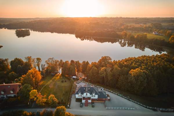 wiolipcreates fotograf warszawa, fotografia travel outdoor, portret fotografia motoryzacyjna, fotografia produktowa,